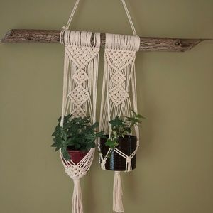 Macrame plant holder